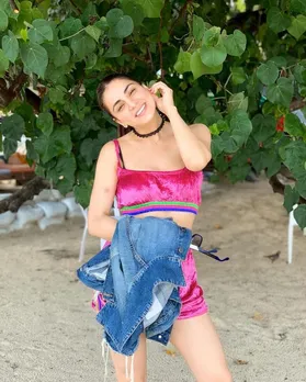 Kundali Bhagya Actress Shraddha Arya Jets Off To Goa, Ups Glam Quotient With Stunning Photos