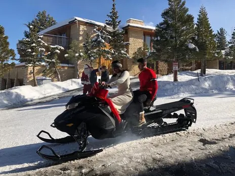 Priyanka Chopra And Nick Jonas Are Having The Time Of Their Lives In California