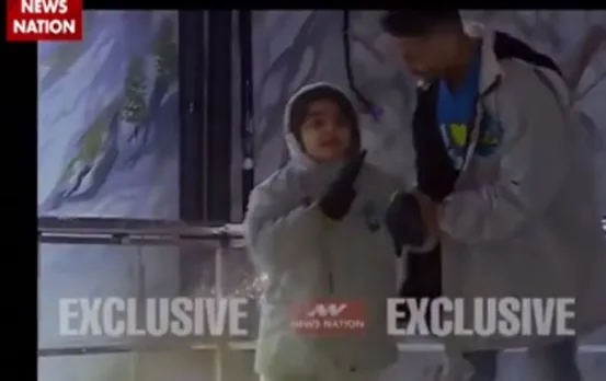 Arshi Nambar enjoys in snow world