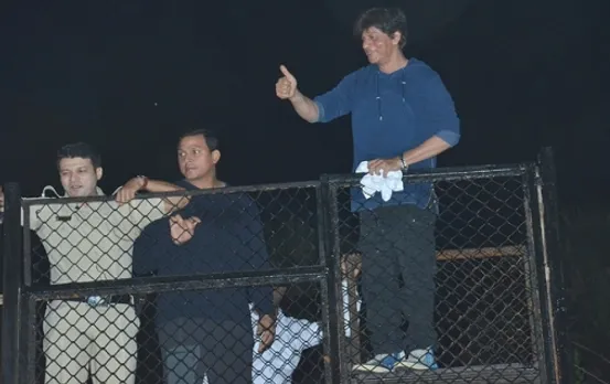 Shah Rukh Khan greets fans outside Mannat on his 53rd birthday