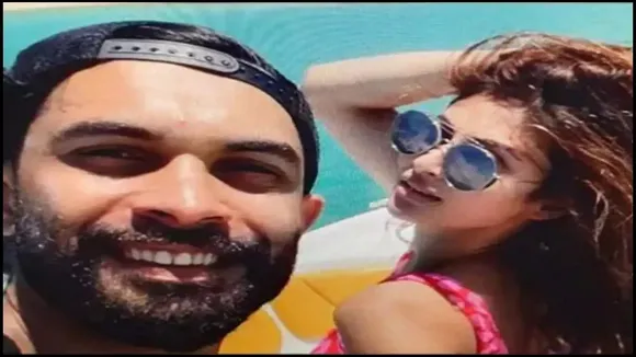 Mouni Roy becomes Suraj Nambiar's wife