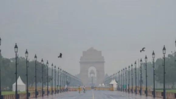 fog on india gate