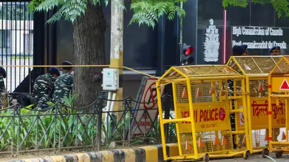 Strong protest outside Canadian High Commission Delhi Police increased security