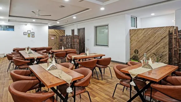 What to do If Any Hotel and Restaurant owner Demands Money for water bottle Go to Consumer Forum