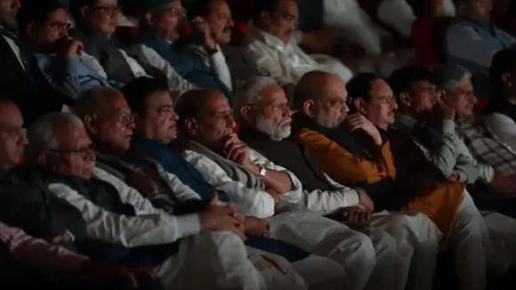 PM Modi watching Sabarmati Express