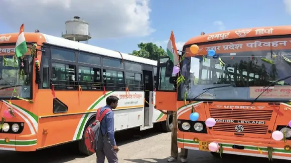 UP Roadways Bus