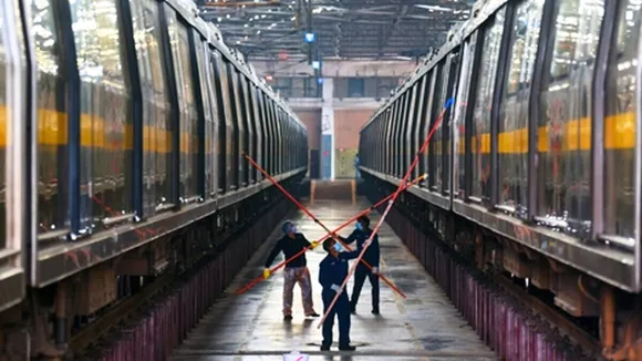 metro train   