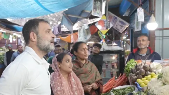 rahul gandhi at vegetable market
