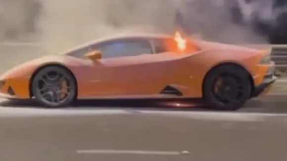 Mumbai fire in Lamborghini 
