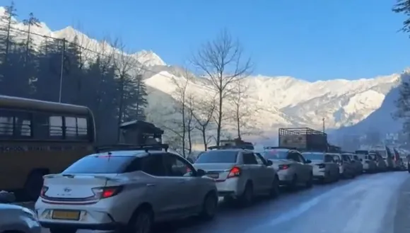 snowfall on hills1