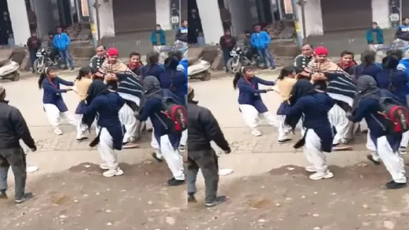 Baghpat Girls Fight Video