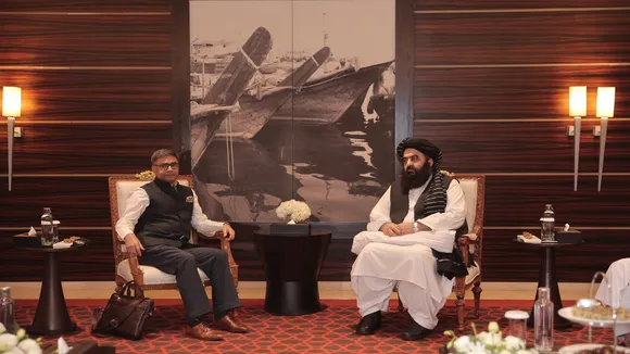 Foreign Secretary met Taliban Defense Minister1