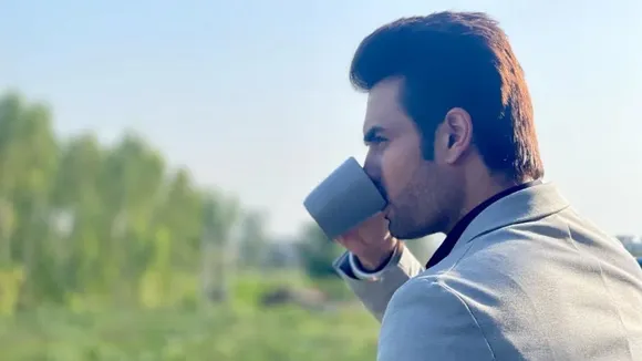 Vivian Dsena (2)