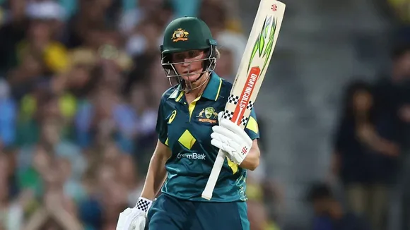 Beth Mooney AUS W vs ENG W