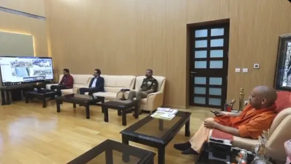 Mahakumbh cm yogi monitor