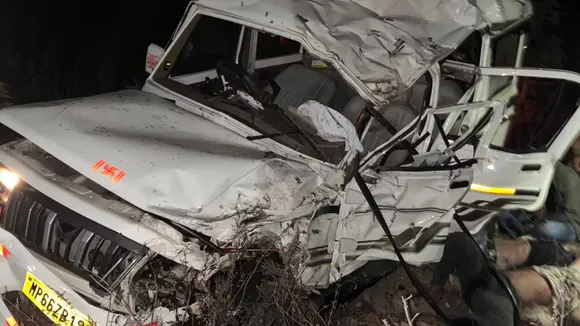 Madhya Pradesh Sidhi accident bolero falls into ditch many killed and injured 