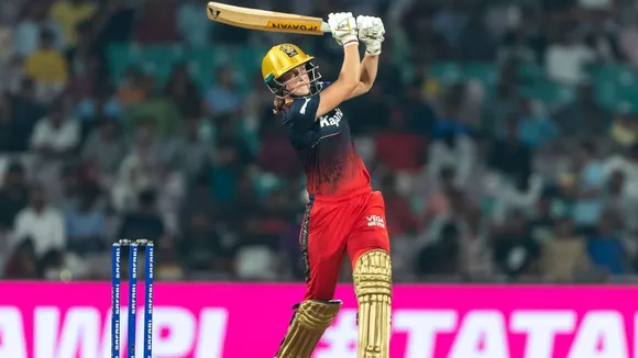 Ellyse Perry RCB vs MI WPL 2025 