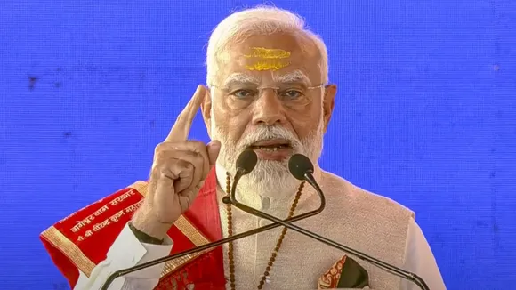 pm modi image from bageshwar dham
