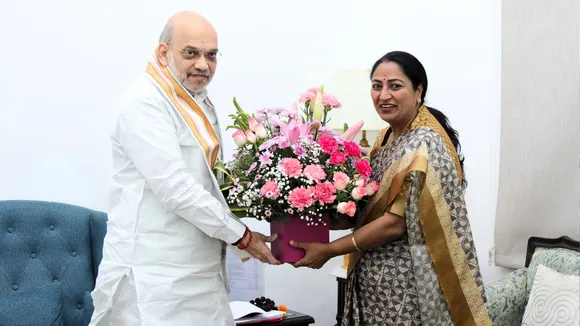 Rekha gupta with amit shah