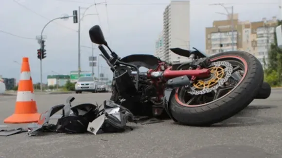 bike accident agra