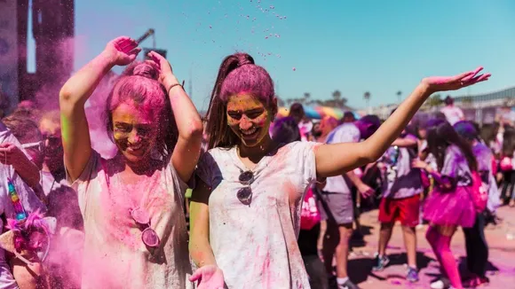 Holi Fashion 2025