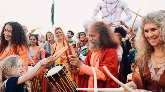 International Yoga Festival in Rishikesh 900 participates of 50 countries 