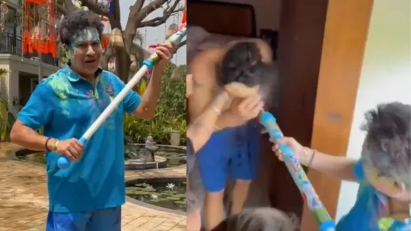 Sachin Tendulkar plays holi with Yuvraj Singh watch video 