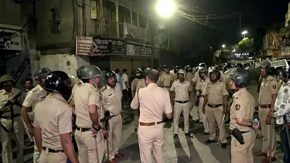 Nagpur Violence Physical Assault with lady Police women