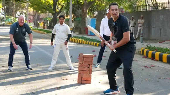 New Zealand Prime Minister Christopher Luxon plays cricket with Ross Taylor on Delhi street  