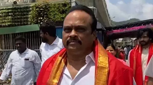 rrr producer dvv danayya tirupati temple visit 2025
