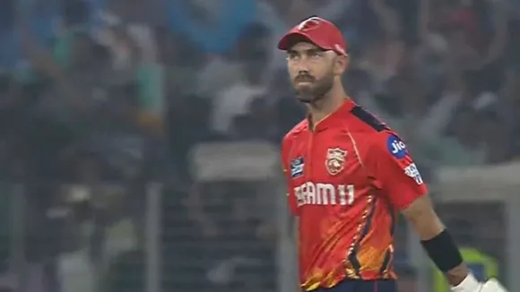 pbks all rounder glenn maxwell out on golden duck in first match against gujarat titans in IPL 2025