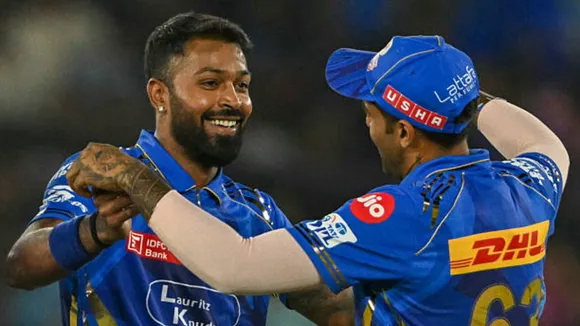 Hardik Pandya won the best bowler and best fielder awards against Gujarat Titans