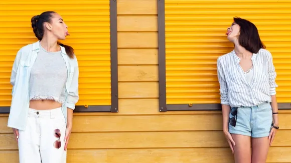 Minimalist Vs Maximalist Fashion