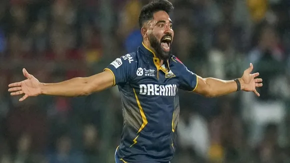 mohammed siraj complete 100 ipl wickets