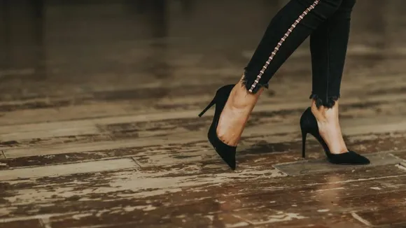 High Heel Vs Flat Heel Sandals