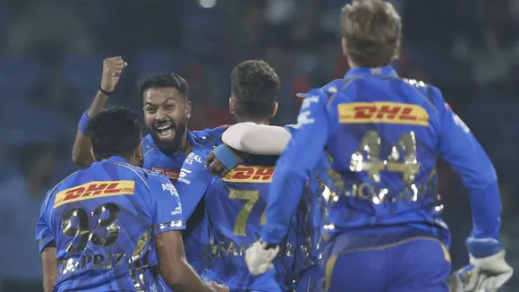 Mumbai Indians maintain its IPL record of defending 200 plus score after Victory over Delhi Capitals 