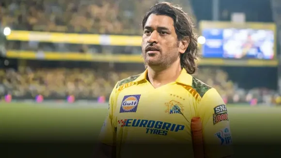 MS dhoni scored 26 runs with 236.36 strike rate