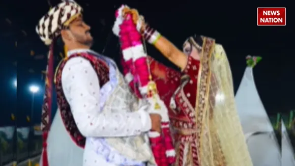 _groom demanded a KISS