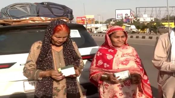 Pakistani return from india