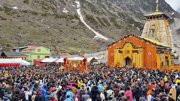 Kedarnath Mandir Gate opens today Char Dham Yatra see kedarnath Dham Live Photos and video