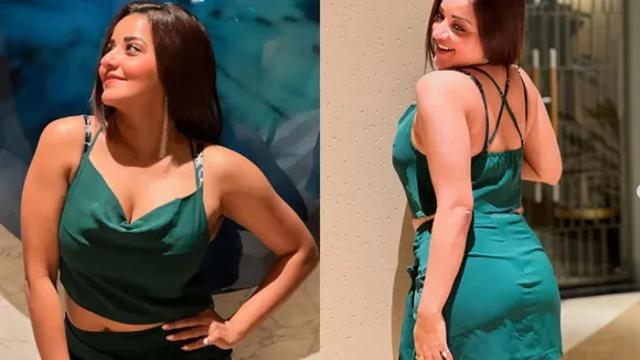 Monalisa wore short skirt and made people heart beat faster photos viral.......