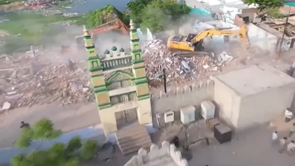 Gujarat: bulldozer action