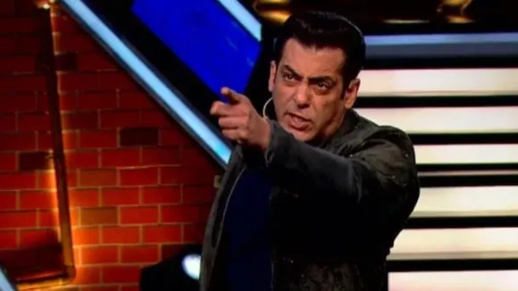 When This Person Urinated On Salman Khan Shoes actor slapped him in anger know full story 