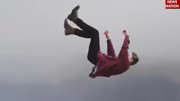 falling in dreams
