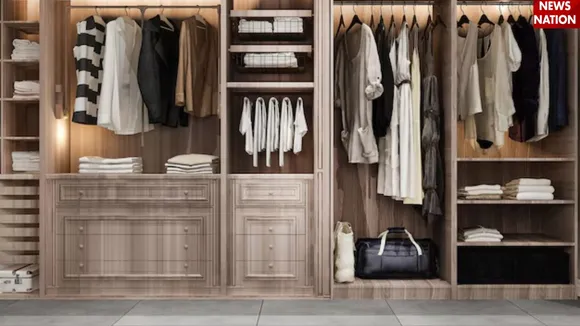 clothes in almirah