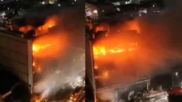 Fire in Shoppin Mall At Iraq