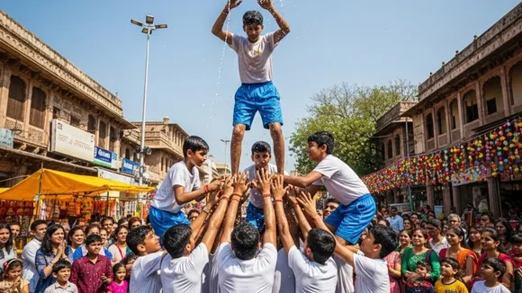 Mumbai Dahi Handi accident some killed and several injured