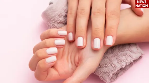 nails