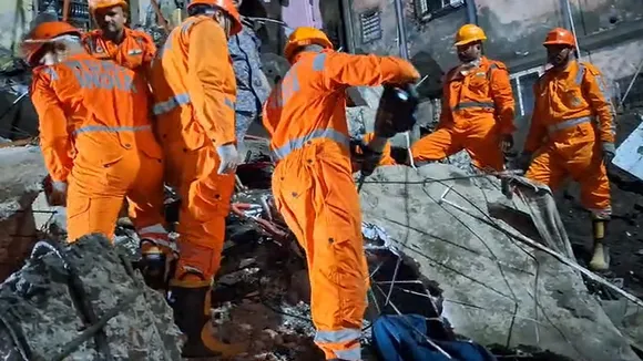 vasai virar four storey building collapsed