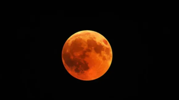 viral blood moon